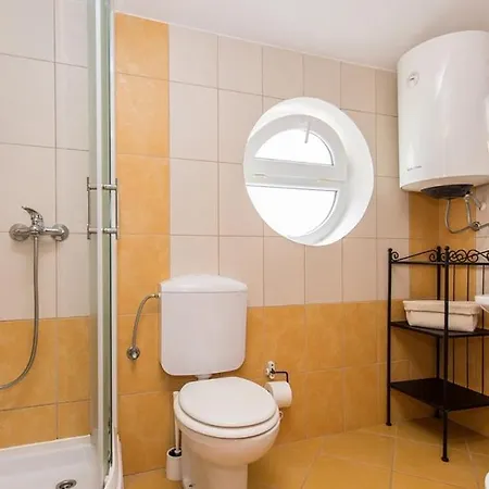 Apartman Lara With Balcony